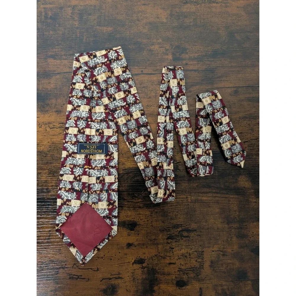 XMI For Nordstrom Men's 100% Silk Tie ~ Geometric ~ Hand Sewn in USA!‎